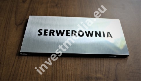 Engraved description plates