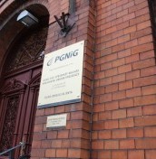 commemorative plaques made of brass