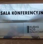 tabliczki sala konferencyjna z przesuwną płytką wolna zajęta