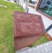 Typhlographic plan for the blind and visually impaired with Corten steel braille