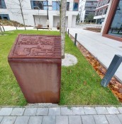 Typhlographic plan for the blind and visually impaired with Corten steel braille