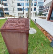 Typhlographic plan for the blind and visually impaired with Corten steel braille