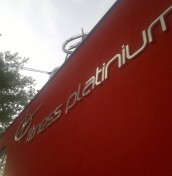 Logo litery na elewacje aluminium stal mosiądz