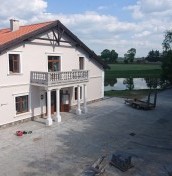 Logo litery na elewacje aluminium stal mosiądz