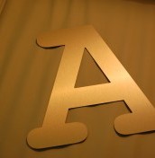 Logo litery na elewacje aluminium stal mosiądz