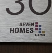 Tabliczka z numerem drzwi aluminiowa