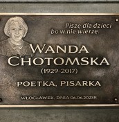 commemorative plaques made of brass