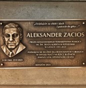 commemorative plaques made of brass